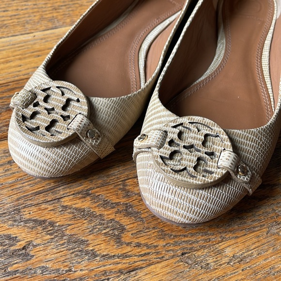 EUC Tory Burch Tan Mini Miller Snakeskin Leather Print Ballet Flats - Size 8M - Picture 3 of 6